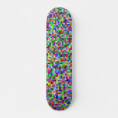 Farbenfrohes Pixelquadrat-Hintergrundmuster Skateboard (Vorne)