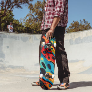 Farbenfrohes psychedelisches Muster Skateboard