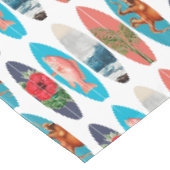 Farbenfrohes Retro-Surfbrettmuster Tischdecke (Schrägansicht)