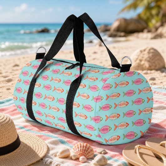 Farbenfrohes Sommerfischmuster an der Küste Duffle Bag
