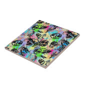 Farbenfrohes städtisches Graffiti-Muster (1) Fliese (Seite)