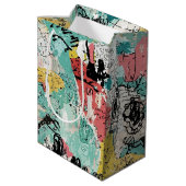 Farbenfrohes städtisches Graffiti-Muster (2) Mittlere Geschenktüte (Rückseite Schrägansicht)