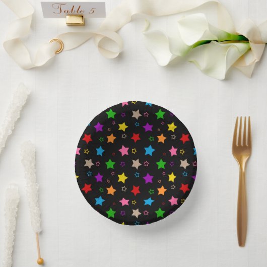 Farbenfrohes Sterne-Musterdesign Schwarz Pappteller (Hochzeit)