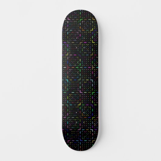 Farbenfrohes Tech-Coding-Elektronik-Muster Skateboard (Vorderseite)