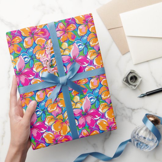 Farbenfrohes tropisches Blumenmuster Geschenkpapier (Schenken)