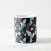 Farbenfrohes Winter-Kolibri- und Blumenmuster Kaffeetasse (Mittel)