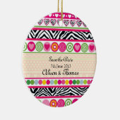 Farbenfrohes Zebra-Herzen 'Datum retten' Ornament (Rechts)