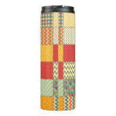 Farbenloses Patchwork mit abstraktem Muster Thermosbecher (Rückseite)