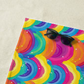 Farbenloses Regenbogen- und Wellenmuster Strandtuch (Beispiel)