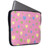 Farbenvolles Herzdesign Laptopschutzhülle (Vorne Rechts)