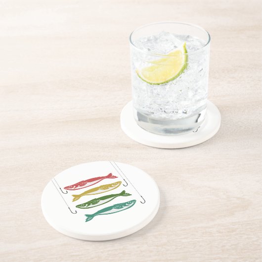 Farbfisch mit Fischbügeln Getränkeuntersetzer (Seite)