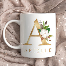 Farbflorale und goldene Buchstaben A Monogramm Kaffeetasse