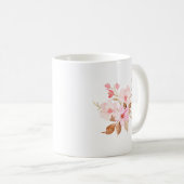 Farbflorale und goldene Buchstaben E Monogramm Kaffeetasse (VorderseiteRechts)