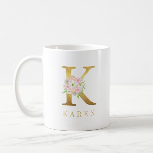 Farbflorale und goldene Buchstaben k Monogramm Kaffeetasse (Links)