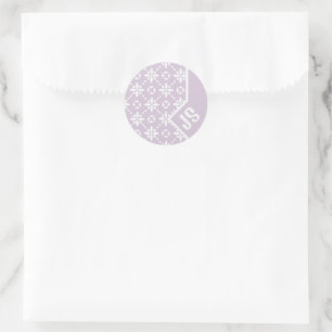 Farbgeflechtetes Muster auf rosa Blume Monogramm Runder Aufkleber