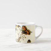 Farbige Ansammlung von Schmetterlingen und Raupen Espressotasse (Rechts)