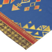 Farbige Ätnische Ornamente - blau und rot Tischdecke (Schrägansicht)