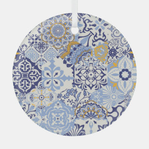 Farbige Azulejos-Fliesen: handgezeichnetes Muster. Ornament Aus Glas
