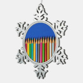 Farbige Bleistiftstifte Schneeflocken Zinn-Ornament (Rechts)