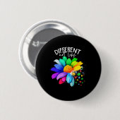Farbige Blume Anders Nicht Weniger Autismus-Bewuss Button (Vorne & Hinten)