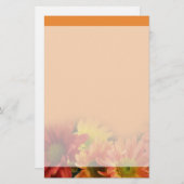 Farbige Blume in Rot, Gelb und Orange. Briefpapier (Vorne/Hinten)