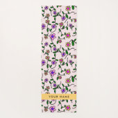 Farbige Blume, rosa Hintergrund, gelb Yogamatte (Rückseite)