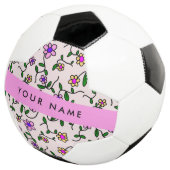 Farbige Blume, rosa Hintergrund, rosa Fußball (Dreiviertel)