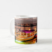 Farbige Boote bei Nacht in Kirkland Kaffeetasse (Vorderseite Links)
