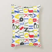 Farbige Briefe von Megan Meagher Dekokissen (Vorderseite(Vertikal))