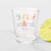 Farbige Buchstaben, Punkte und Streifen, homosexue Schnapsglas (Rückseite)