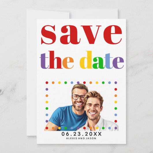 Farbige Buchstaben, Punkte und Streifen, rotes Gay Save The Date (Vorderseite)