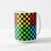 Farbige Checkerboard Retro Style Tasse Cup (VorderseiteRechts)