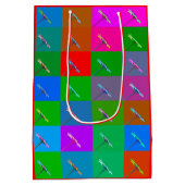 Farbige Daisy-Plätze, Abstrakte kleine Printwerbun Mittlere Geschenktüte (Rückseite)