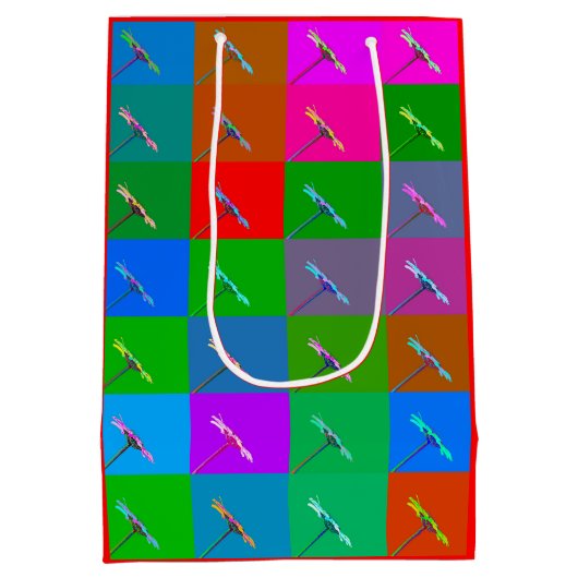 Farbige Daisy-Plätze, Abstrakte kleine Printwerbun Mittlere Geschenktüte (Rückseite)