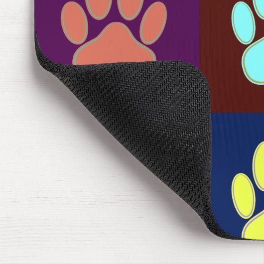 Farbige Dog Paw Print Patches Mousepad (Ecke)
