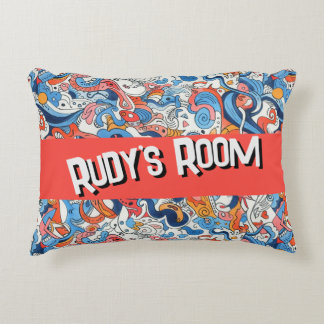 Farbige, fantasievolle Kritzelei mit Namen, Dekokissen