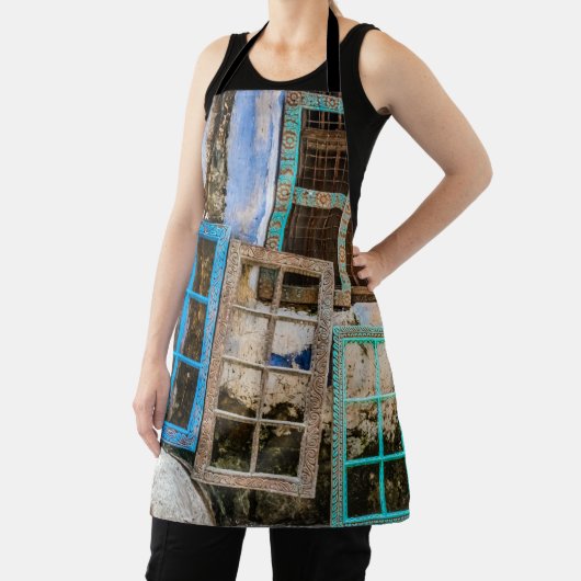 Farbige Fensterrahmen Schürze (InSitu)