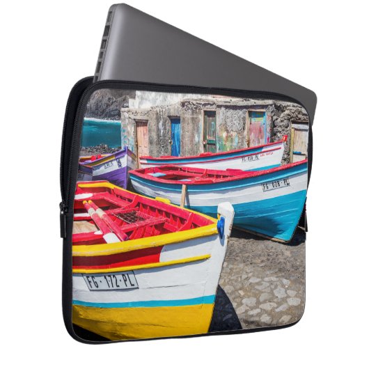 Farbige Fischerboote, Kap Verde Laptopschutzhülle (Vorne Rechts)