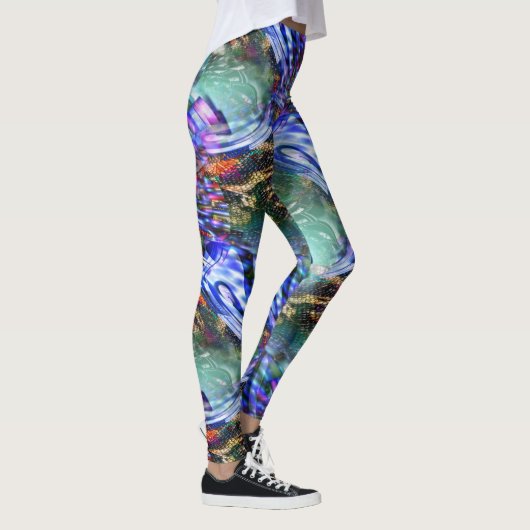 Farbige Fluktuation virtueller Bilder über Schlach Leggings (Rechts)