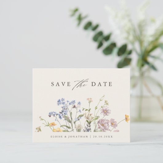 Farbige Frühlingsblüte Save the Date Wiese Postkarte (Stehend Vorderseite)