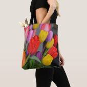 Farbige Frühlingtulips Tasche (Von Nahem)