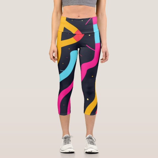 Farbige gekrümmte Formen auf schwarz Capri Leggings (Vorderseite)