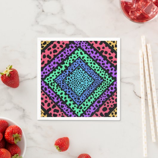 Farbige geometrische Regenbogenhaut Serviette (Beispiel)