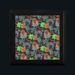 Farbige Glasperlen sehen wie Retro-Blumenmuster au Erinnerungskiste<br><div class="desc">Elegante,  farbenfrohe Glasperlen sehen im Retro-Blumendesign aus. Dies ist ein Bild/Grafik von Glasperle.</div>