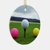 Farbige Golfbälle, Berg-Tee Keramik Ornament (Rechts)