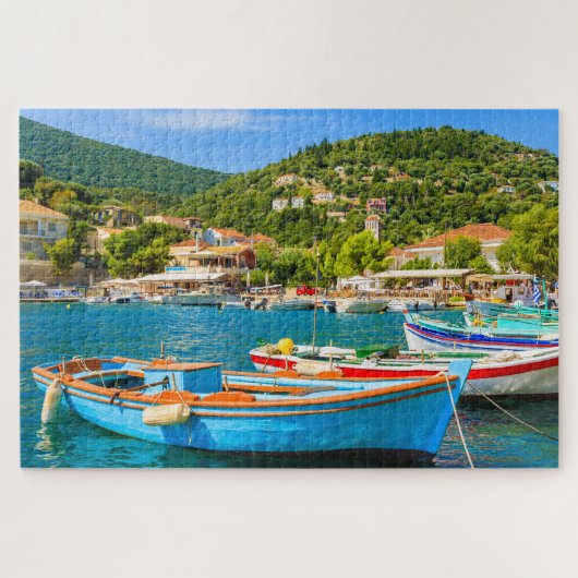 Farbige griechische Fischerboote im Hafen von Kion Puzzle (Horizontal)