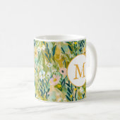 Farbige grüne Blumen-Wasserfarbenmuster-Monogramm Kaffeetasse (VorderseiteRechts)
