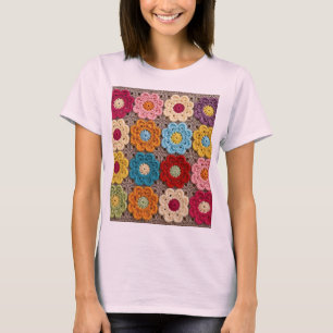 Farbige Häkelblumenmuster – Handgefertigte Granny T-Shirt