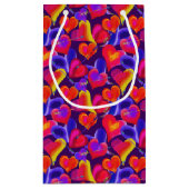 Farbige, helle Herzen und Pfeile | Valentinstag Kleine Geschenktüte (Rückseite)