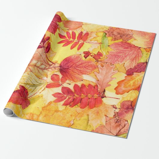 Farbige Herbstblätter. Baumgefallenes Laubmuster. Geschenkpapier (Ungerollt)